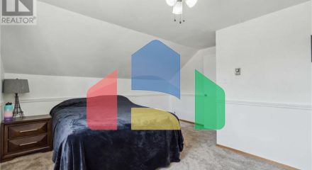 Residential - Single Family Home - Sarnia, Canada - Canada