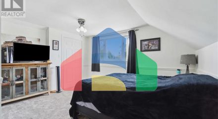 Residential - Single Family Home - Sarnia, Canada - Canada