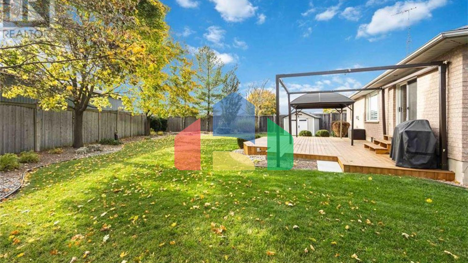 Residential - Single Family Home - Sarnia, Canada - Canada