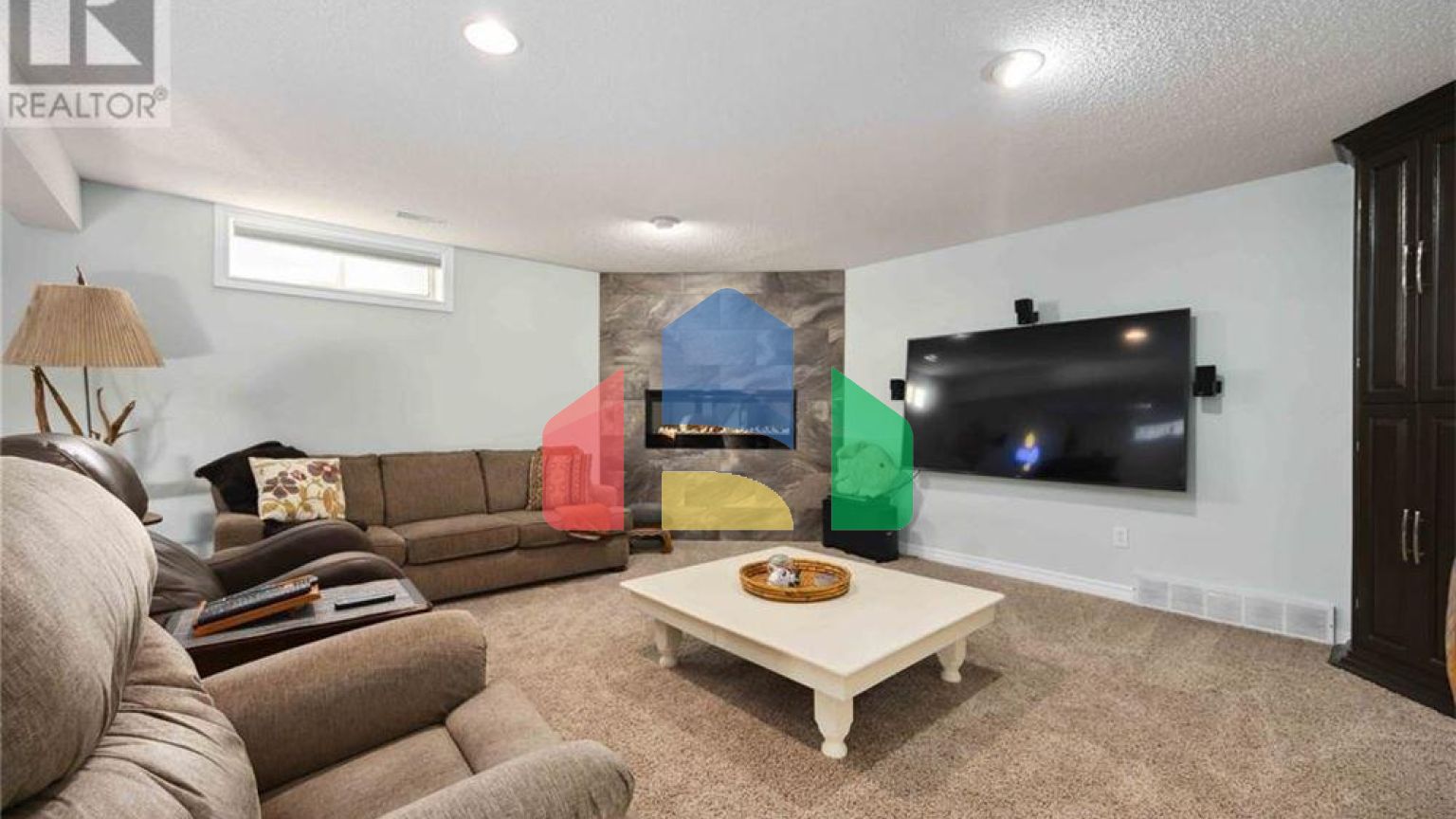 Residential - Single Family Home - Sarnia, Canada - Canada