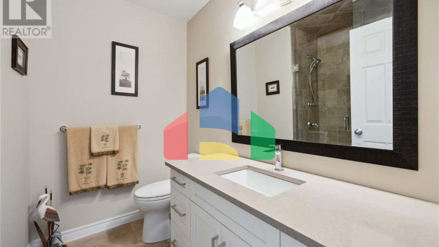 Residential - Single Family Home - Sarnia, Canada - Canada