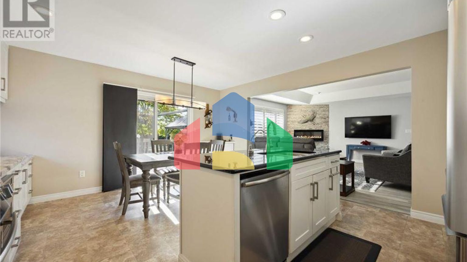 Residential - Single Family Home - Sarnia, Canada - Canada