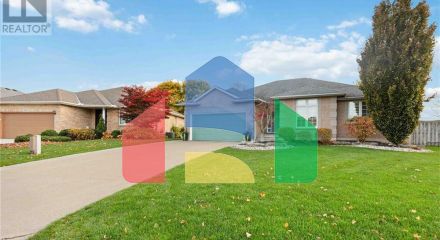 Residential - Single Family Home - Sarnia, Canada - Canada