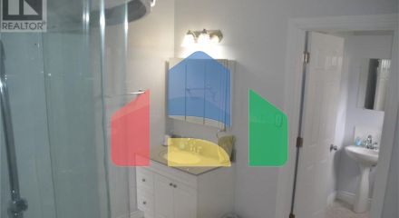 Residential - Single Family Home - Sarnia, Canada - Canada