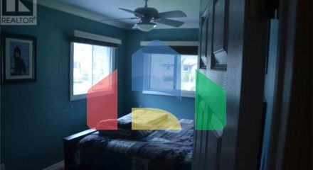 Residential - Single Family Home - Sarnia, Canada - Canada