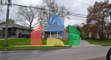 Residential - Single Family Home - Sarnia, Canada - Canada
