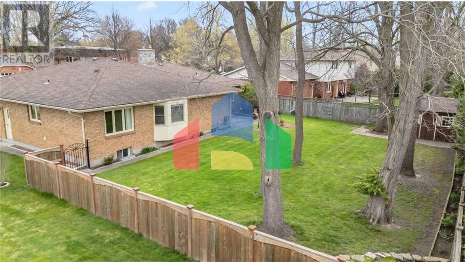 Residential - Single Family Home - Sarnia, Canada - Canada