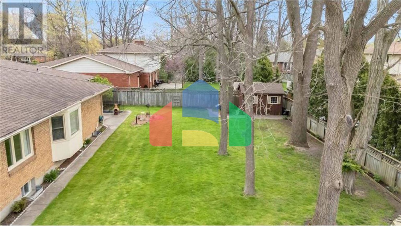 Residential - Single Family Home - Sarnia, Canada - Canada