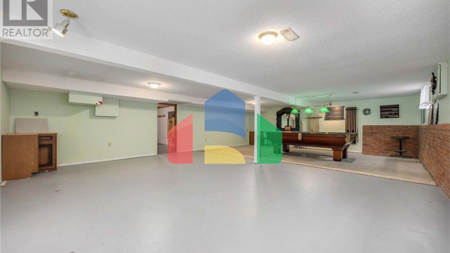 Residential - Single Family Home - Sarnia, Canada - Canada