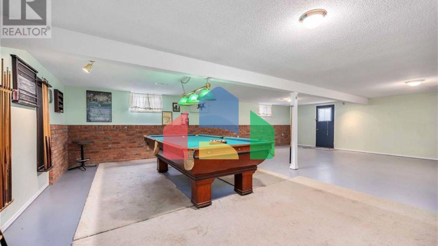 Residential - Single Family Home - Sarnia, Canada - Canada