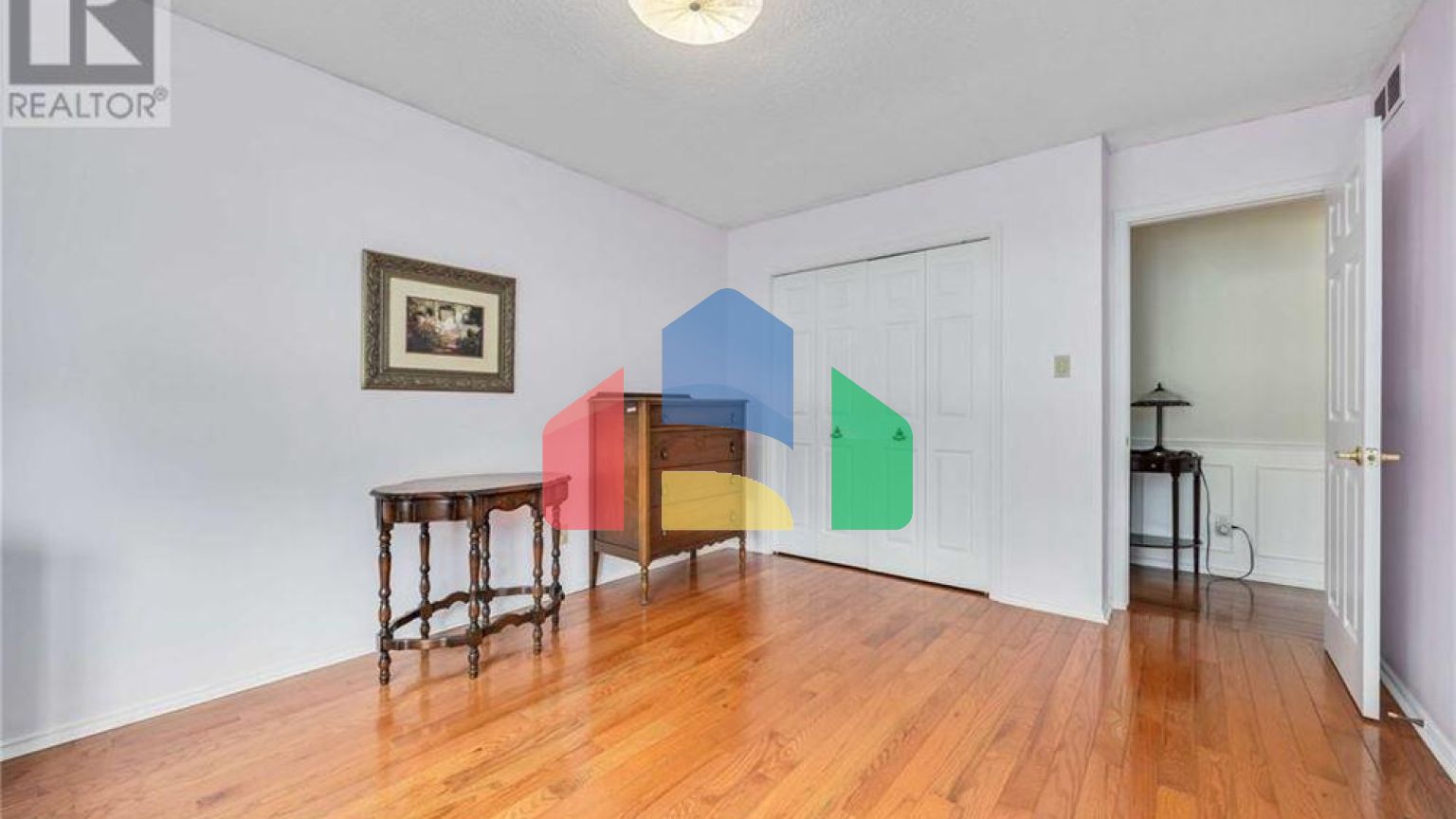 Residential - Single Family Home - Sarnia, Canada - Canada