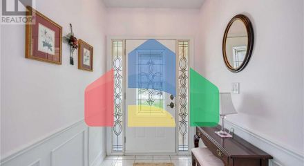 Residential - Single Family Home - Sarnia, Canada - Canada