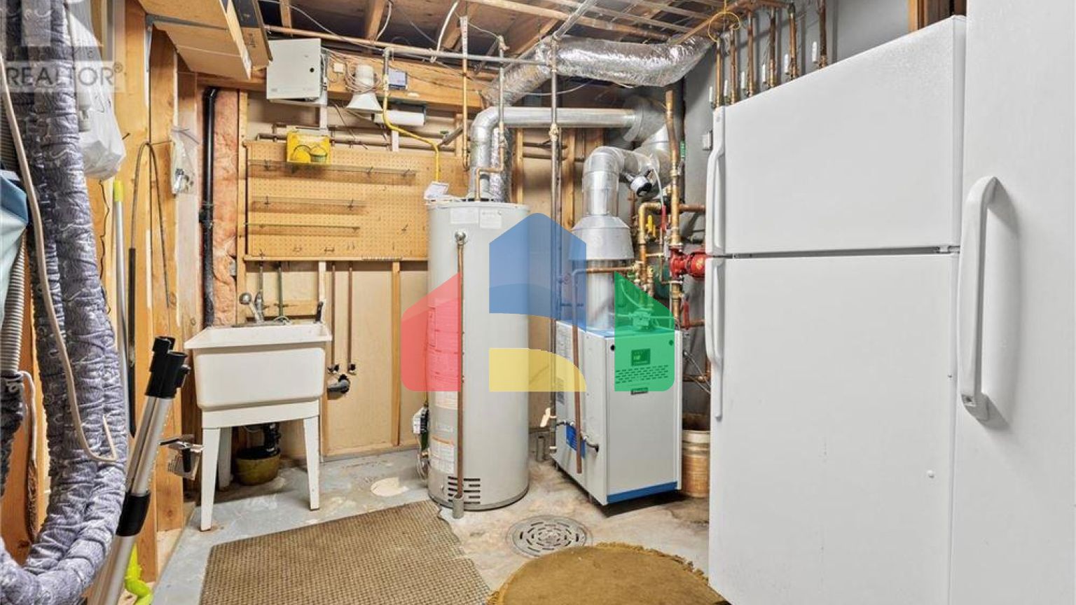 Residential - Single Family Home - Saskatoon, Canada - Canada