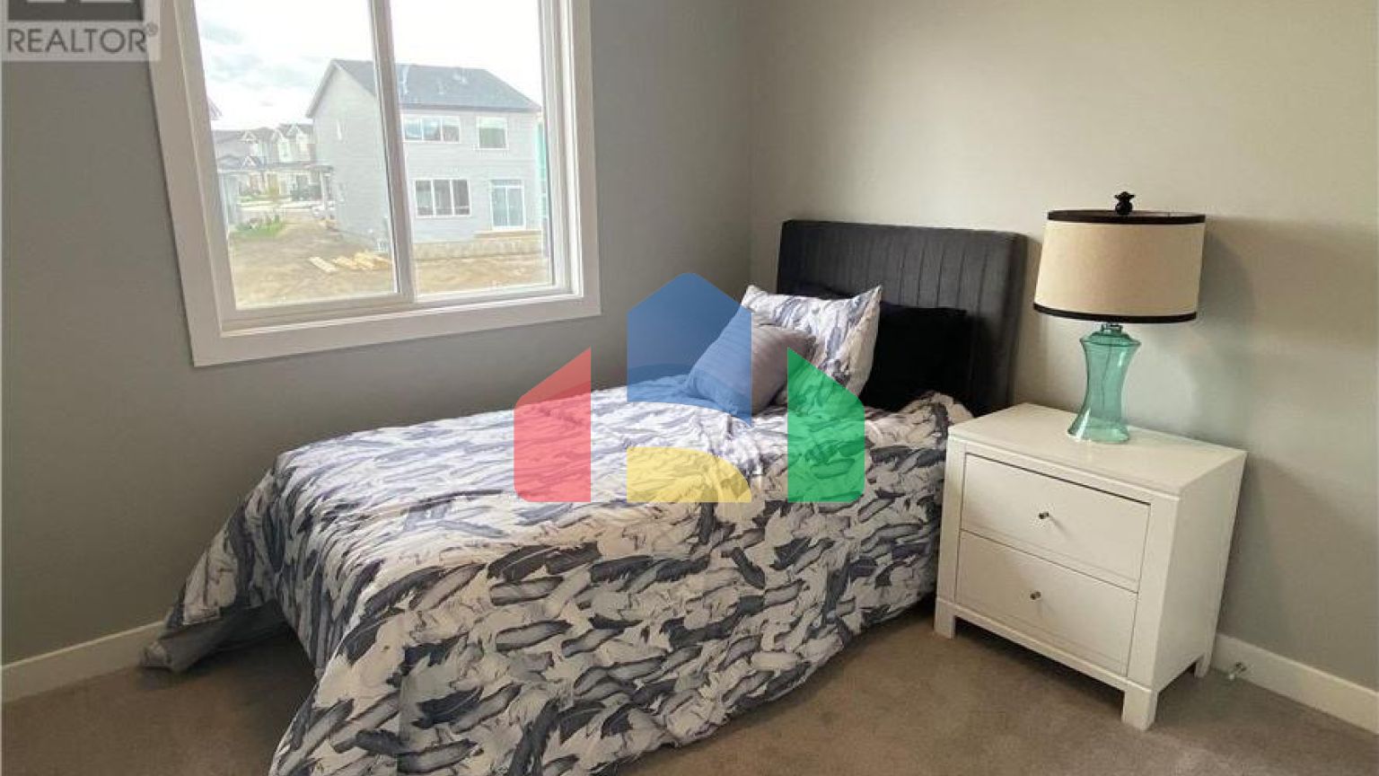 Residential - Single Family Home - Saskatoon, Canada - Canada