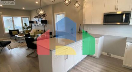 Residential - Single Family Home - Saskatoon, Canada - Canada