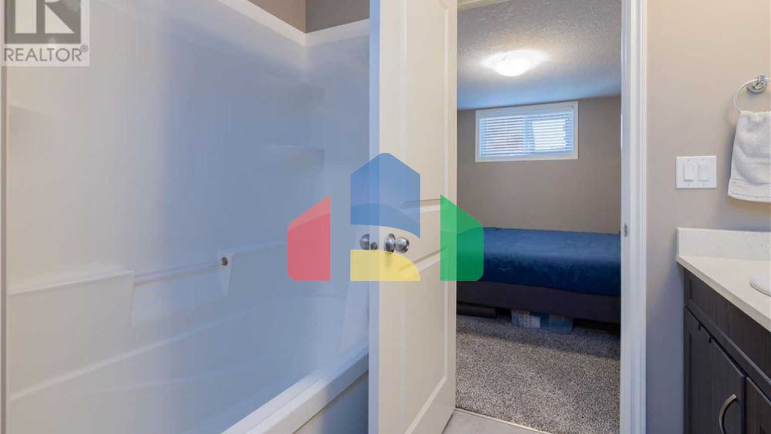 Residential - Condo/Apartment - Saskatoon, Canada - Canada