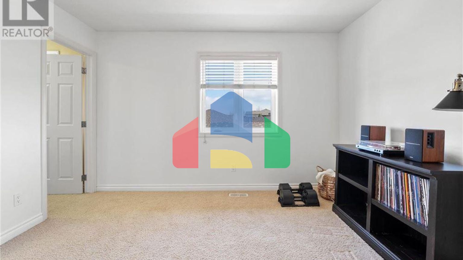 Residential - Single Family Home - Saskatoon, Canada - Canada