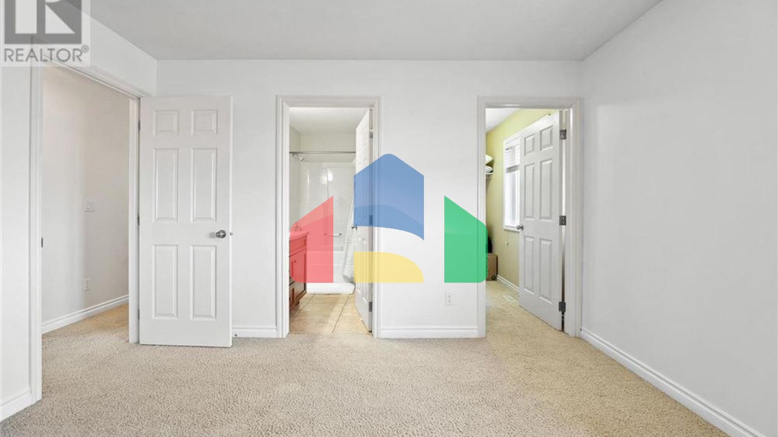 Residential - Single Family Home - Saskatoon, Canada - Canada