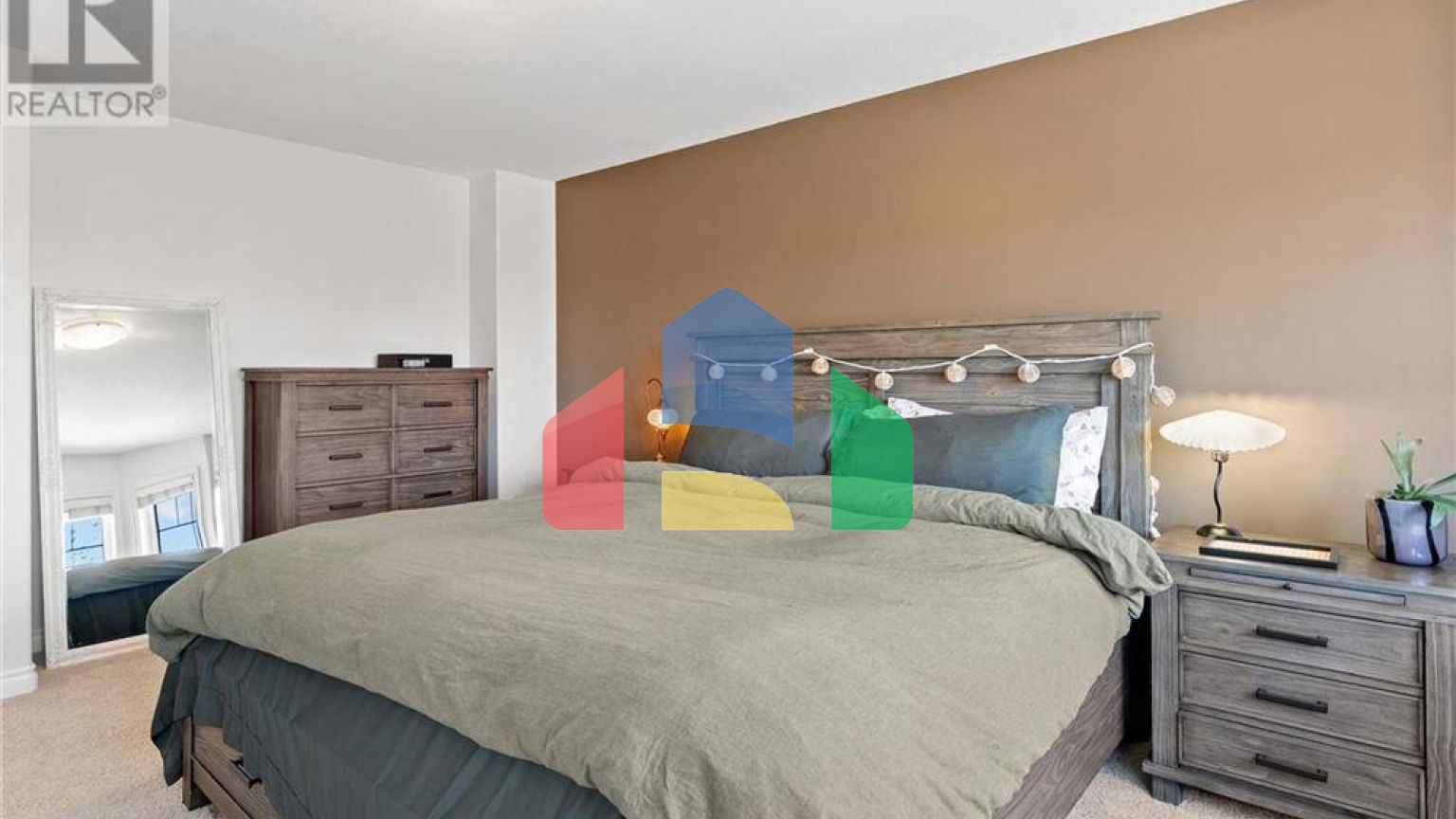 Residential - Single Family Home - Saskatoon, Canada - Canada