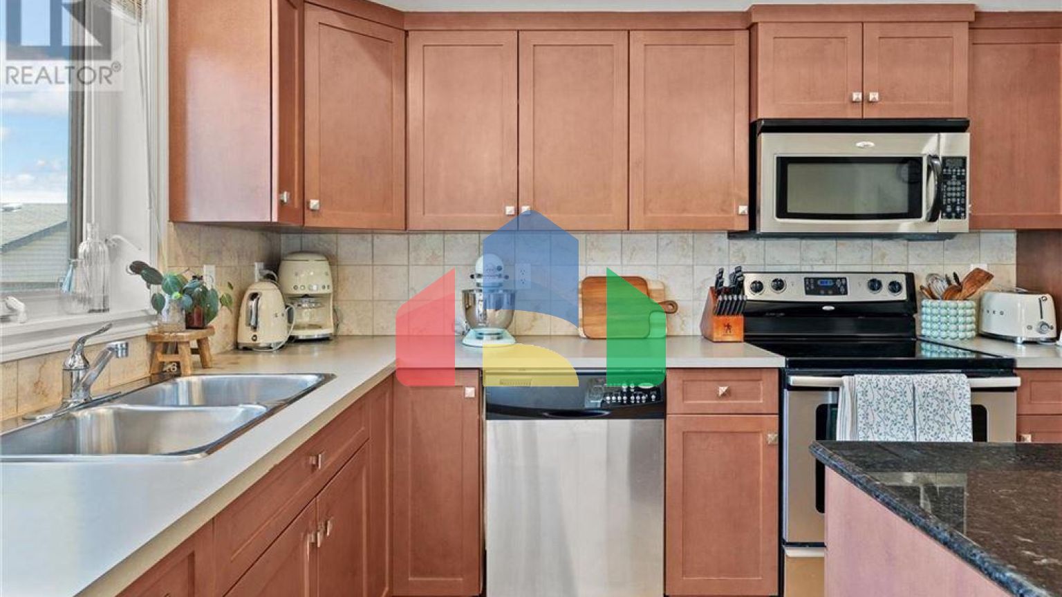 Residential - Single Family Home - Saskatoon, Canada - Canada