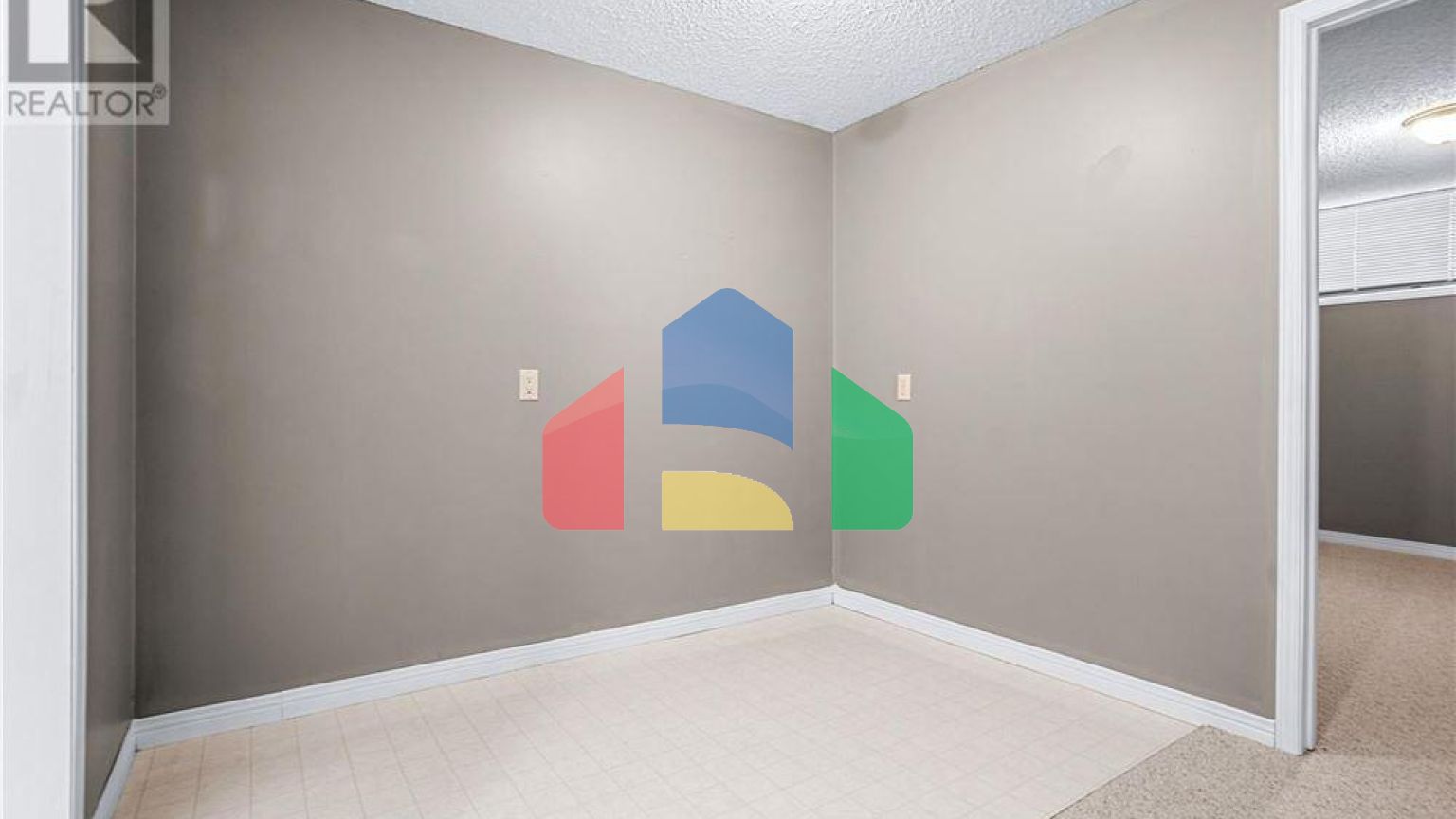 Residential - Townhouse - Saskatoon, Canada - Canada