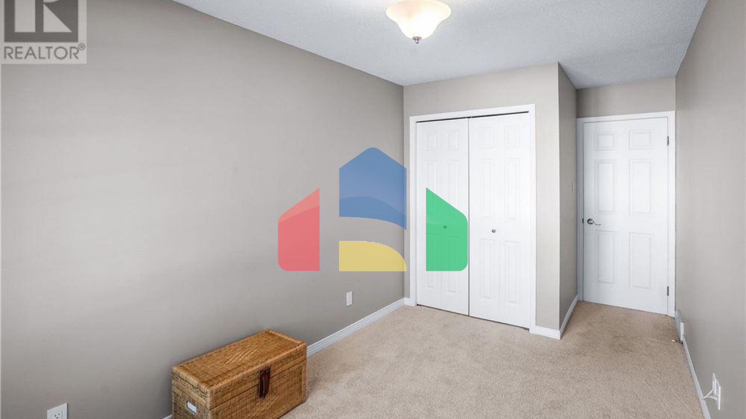 Residential - Townhouse - Saskatoon, Canada - Canada