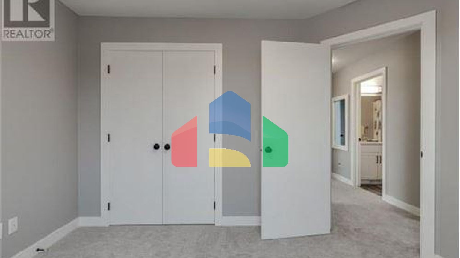 Residential - Single Family Home - Saskatoon, Canada - Canada