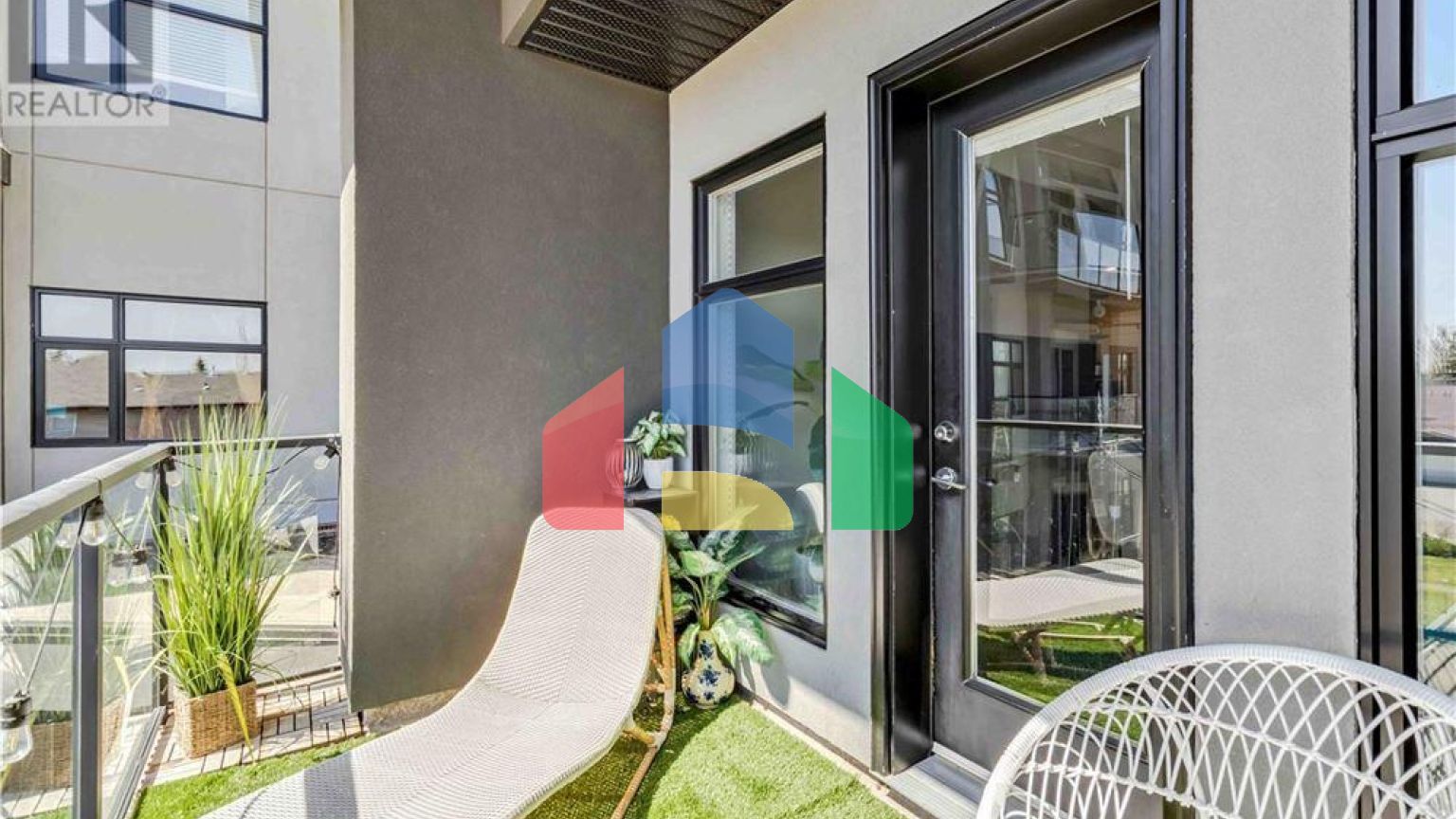 Residential - Condo/Apartment - Saskatoon, Canada - Canada