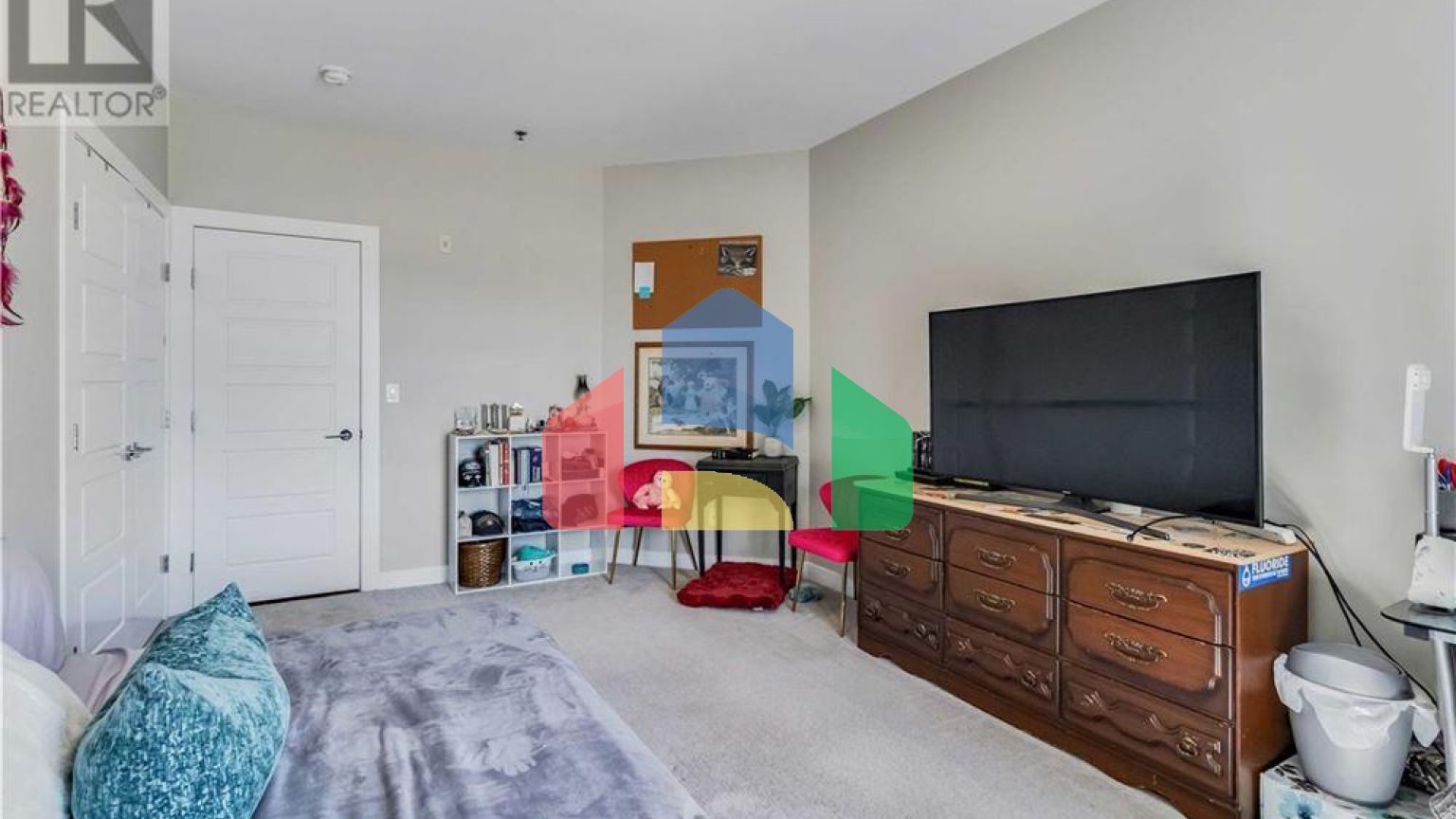 Residential - Condo/Apartment - Saskatoon, Canada - Canada