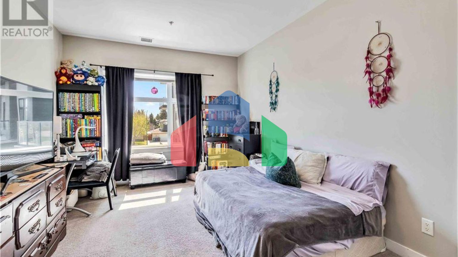 Residential - Condo/Apartment - Saskatoon, Canada - Canada