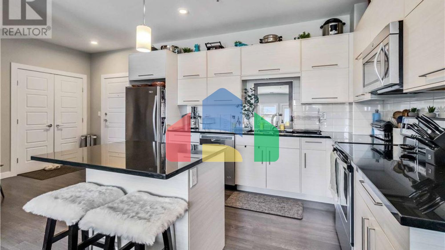 Residential - Condo/Apartment - Saskatoon, Canada - Canada