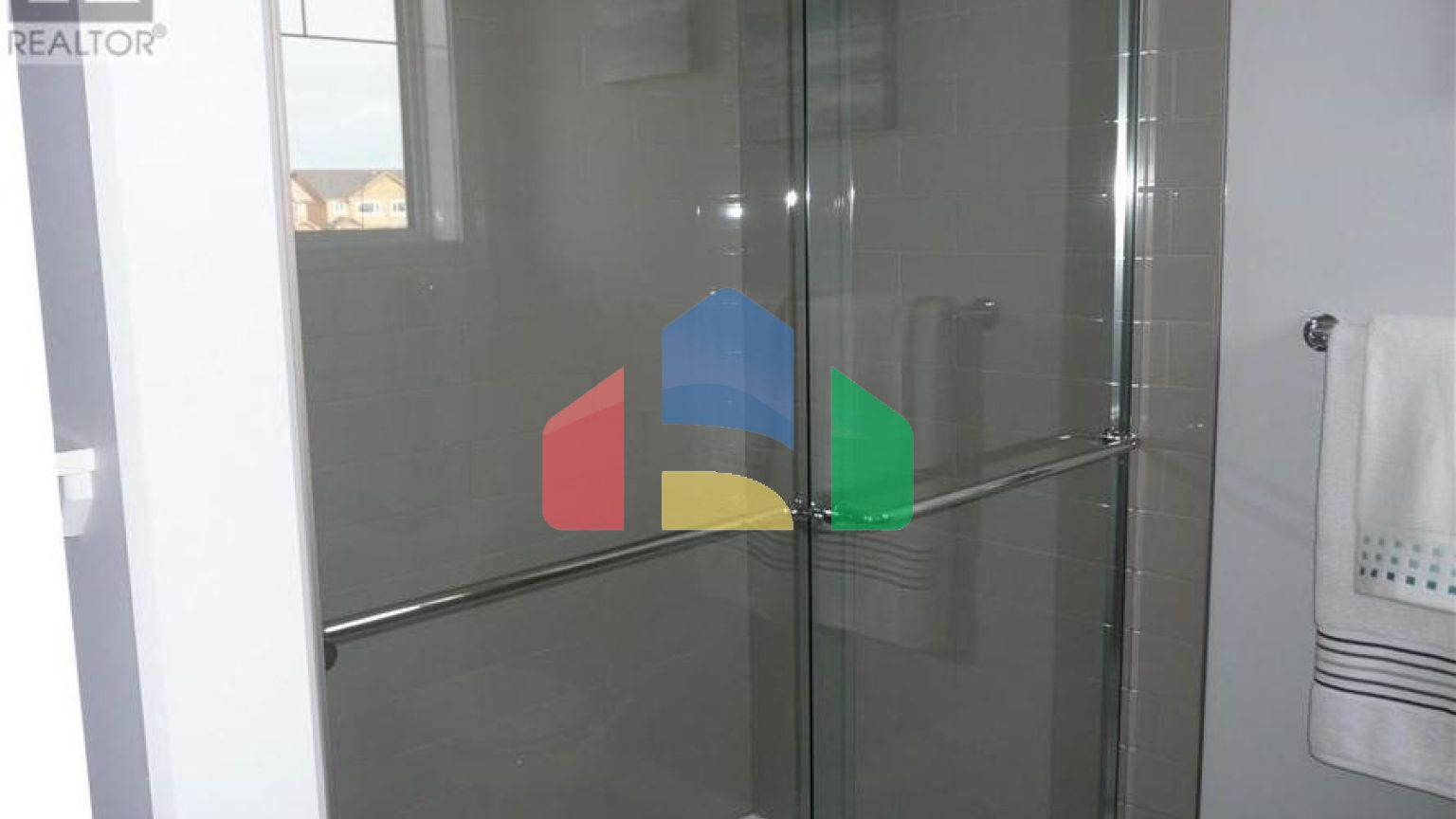 Residential - Single Family Home - Saskatoon, Canada - Canada