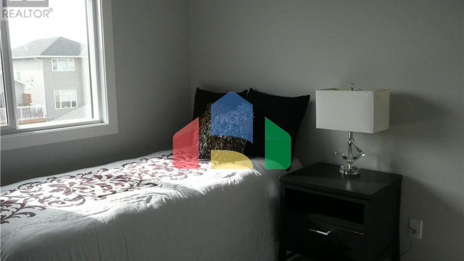 Residential - Single Family Home - Saskatoon, Canada - Canada