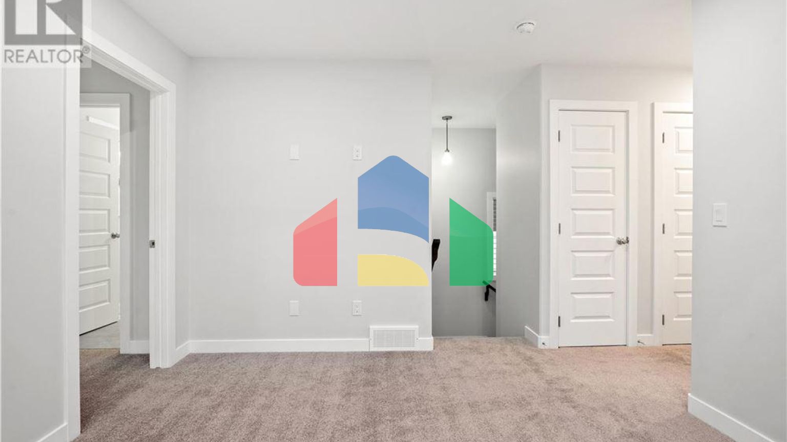 Residential - Single Family Home - Saskatoon, Canada - Canada