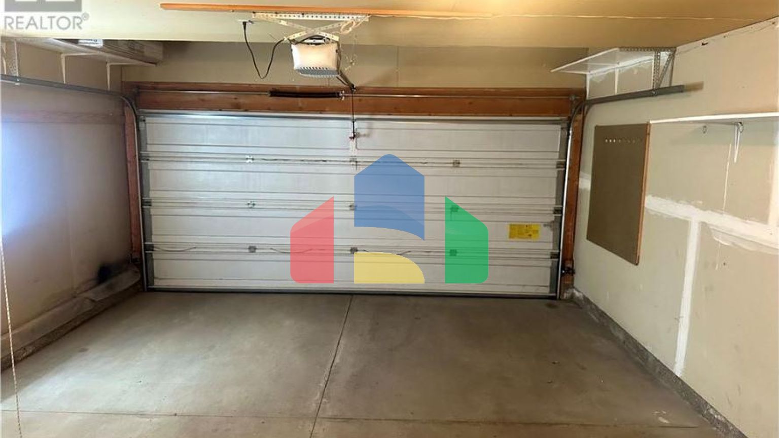 Residential - Condo/Apartment - Saskatoon, Canada - Canada