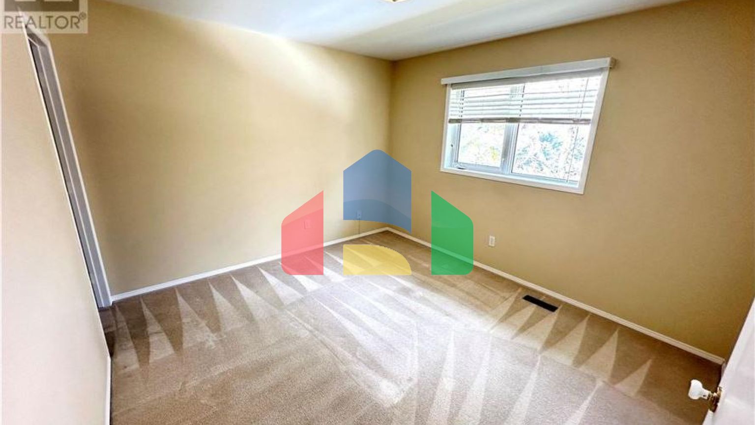 Residential - Condo/Apartment - Saskatoon, Canada - Canada