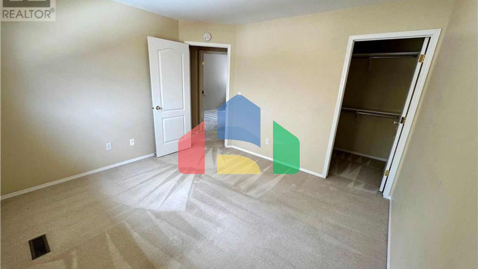 Residential - Condo/Apartment - Saskatoon, Canada - Canada