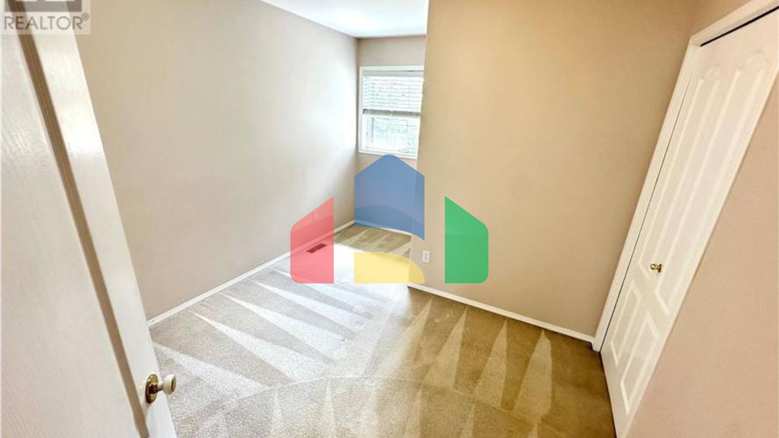 Residential - Condo/Apartment - Saskatoon, Canada - Canada