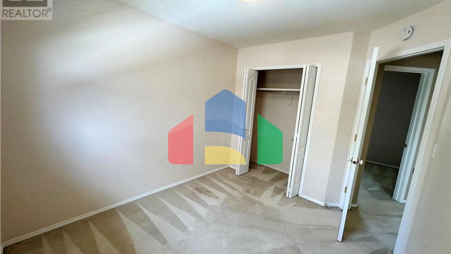 Residential - Condo/Apartment - Saskatoon, Canada - Canada