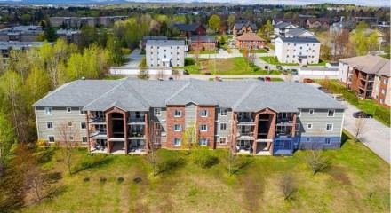 Residential - Condo/Apartment - Jacques-Cartier (Sherbrooke), Canada - Canada
