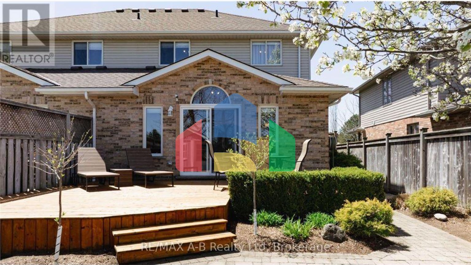 Residential - Single Family Home - Stratford, Canada - Canada