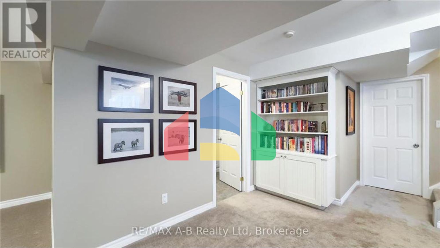 Residential - Single Family Home - Stratford, Canada - Canada