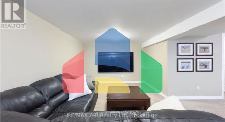 Residential - Single Family Home - Stratford, Canada - Canada