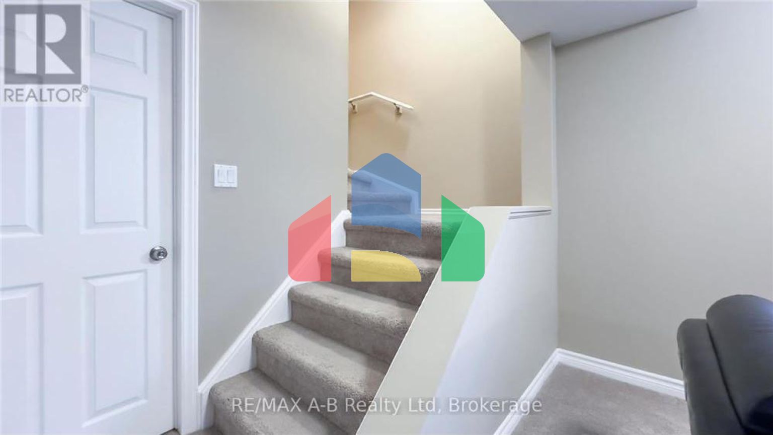 Residential - Single Family Home - Stratford, Canada - Canada