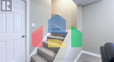 Residential - Single Family Home - Stratford, Canada - Canada