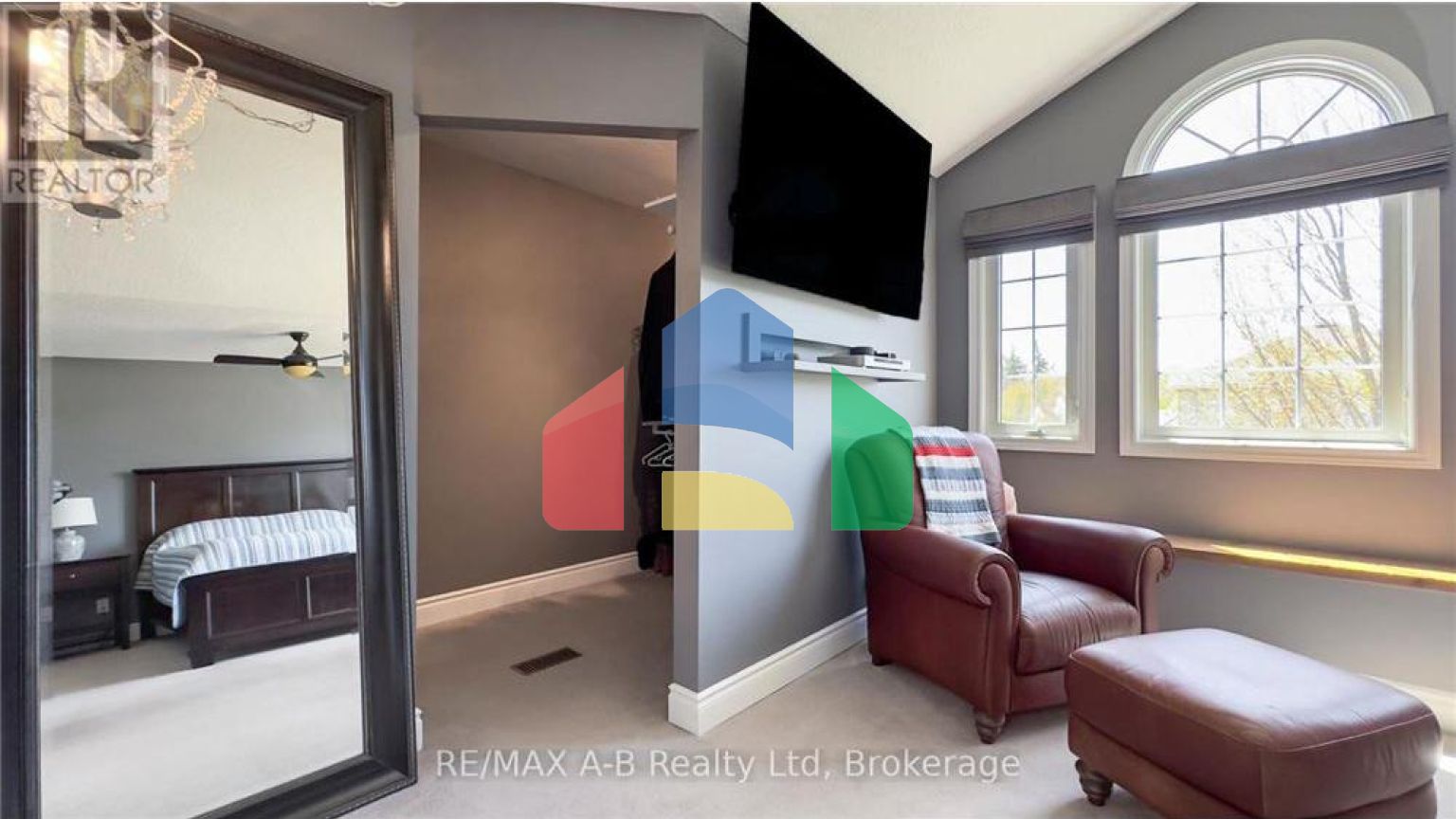 Residential - Single Family Home - Stratford, Canada - Canada