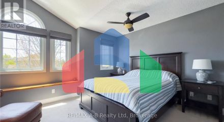 Residential - Single Family Home - Stratford, Canada - Canada