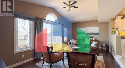 Residential - Single Family Home - Stratford, Canada - Canada