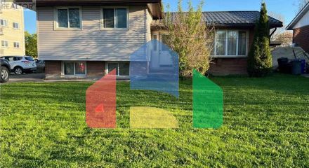 Residential - Single Family Home - Stratford, Canada - Canada