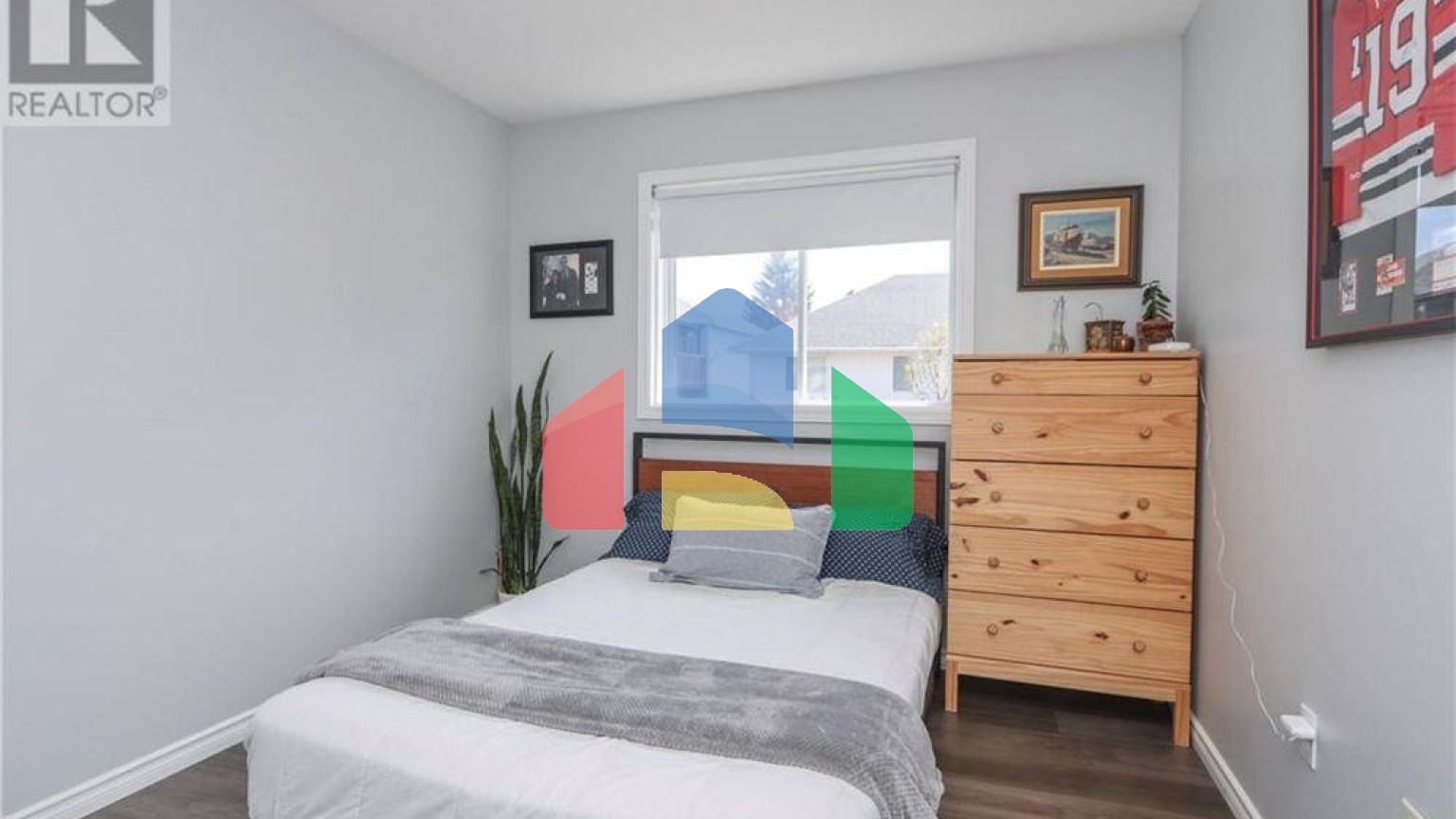 Residential - Single Family Home - Sudbury, Canada - Canada